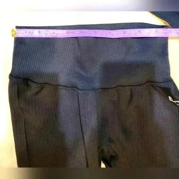 BQ leggings with built-in bra tank 2 PCS set O6.11.250.3 - Picture 4 of 6